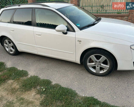 Белый Сеат Exeo ST, объемом двигателя 1.8 л и пробегом 224 тыс. км за 5000 $, фото 1 на Automoto.ua