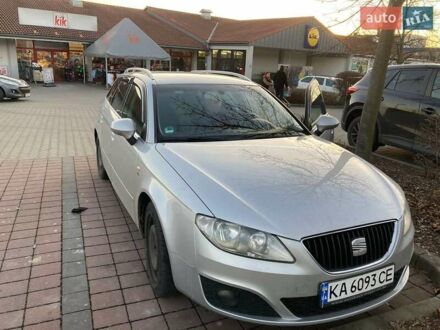 Сеат Exeo ST 2011 в Киеве на Automoto.ua Серый Сеат Exeo ST, объемом двигателя 2 л и пробегом 193 тыс. км за 7790 $, фото 1 на Automoto.ua
