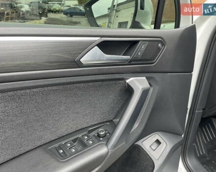 Белый Сеат Tarraco, объемом двигателя 2 л и пробегом 201 тыс. км за 26500 $, фото 33 на Automoto.ua