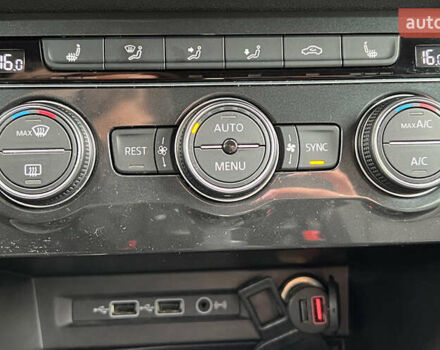 Сірий Сеат Tarraco, об'ємом двигуна 2 л та пробігом 169 тис. км за 27800 $, фото 15 на Automoto.ua