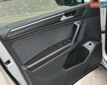 Серый Сеат Tarraco, объемом двигателя 2 л и пробегом 195 тыс. км за 29999 $, фото 218 на Automoto.ua