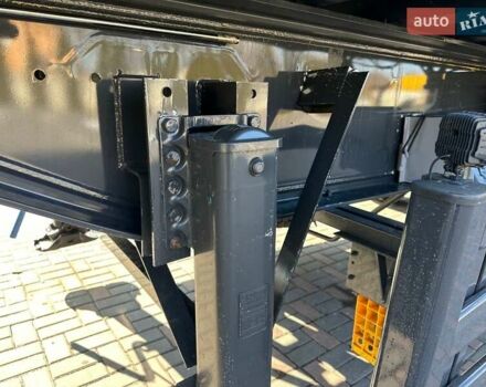 Белый СТАС С300, объемом двигателя 0 л и пробегом 100 тыс. км за 36478 $, фото 26 на Automoto.ua
