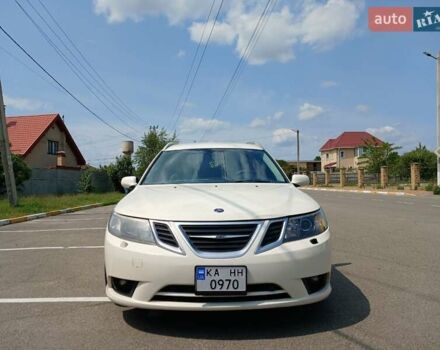 Белый Сааб 9-3, объемом двигателя 2 л и пробегом 275 тыс. км за 6000 $, фото 1 на Automoto.ua