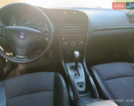 Черный Сааб 9-3, объемом двигателя 2 л и пробегом 322 тыс. км за 6700 $, фото 5 на Automoto.ua