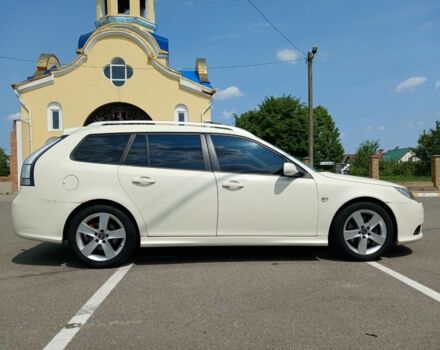 Белый Сааб 9-3 X, объемом двигателя 2 л и пробегом 275 тыс. км за 5700 $, фото 1 на Automoto.ua