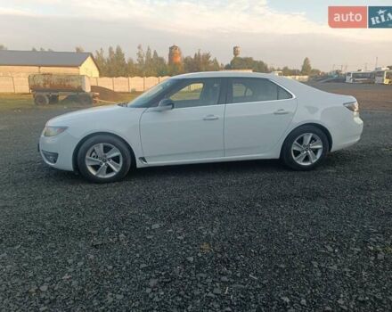 Белый Сааб 9-5, объемом двигателя 2 л и пробегом 203 тыс. км за 14000 $, фото 3 на Automoto.ua