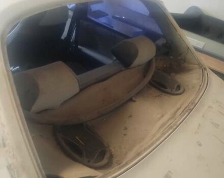 Білий Сааб 900, об'ємом двигуна 2 л та пробігом 282 тис. км за 2000 $, фото 3 на Automoto.ua