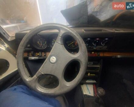 Білий Сааб 900, об'ємом двигуна 2 л та пробігом 282 тис. км за 2000 $, фото 6 на Automoto.ua