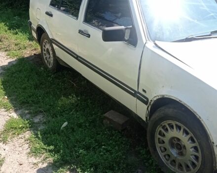 Білий Сааб 9000, об'ємом двигуна 2 л та пробігом 360 тис. км за 600 $, фото 5 на Automoto.ua