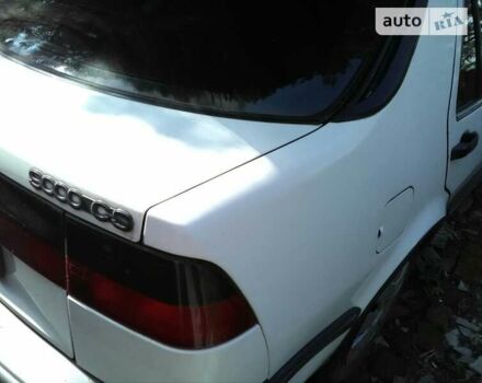 Белый Сааб 9000, объемом двигателя 2 л и пробегом 375 тыс. км за 2900 $, фото 1 на Automoto.ua