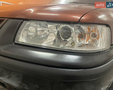 Красный Саманд ЕЛ, объемом двигателя 1.76 л и пробегом 138 тыс. км за 2700 $, фото 10 на Automoto.ua