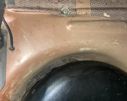 Красный Саманд ЕЛ, объемом двигателя 1.76 л и пробегом 138 тыс. км за 2700 $, фото 4 на Automoto.ua