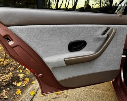 Красный Саманд ЛХ, объемом двигателя 1.8 л и пробегом 105 тыс. км за 4190 $, фото 18 на Automoto.ua