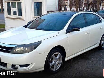 Самсунг SM5 2010 у Києві на Automoto.ua Білий Самсунг SM5, об'ємом двигуна 2 л та пробігом 222 тис. км за 8000 $, фото 1 на Automoto.ua