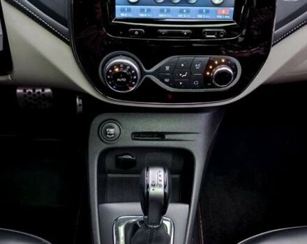 Белый Самсунг QM3, объемом двигателя 1.46 л и пробегом 144 тыс. км за 16000 $, фото 15 на Automoto.ua