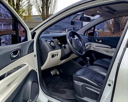 Белый Самсунг QM3, объемом двигателя 1.46 л и пробегом 144 тыс. км за 16000 $, фото 9 на Automoto.ua