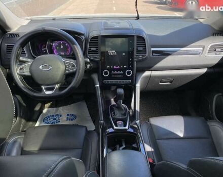 Самсунг QM6 2017 в Киеве на Automoto.ua Белый Самсунг QM6, объемом двигателя 2 л и пробегом 108 тыс. км за 19900 $, фото 15 на Automoto.ua