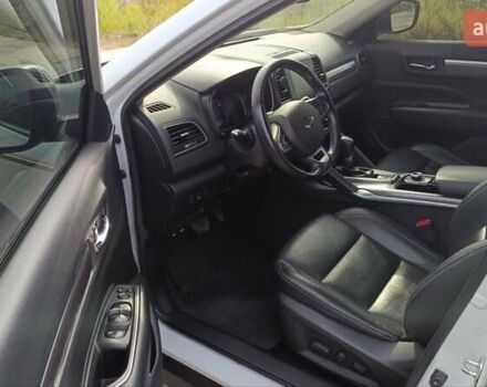 Белый Самсунг QM6, объемом двигателя 2 л и пробегом 189 тыс. км за 19500 $, фото 2 на Automoto.ua