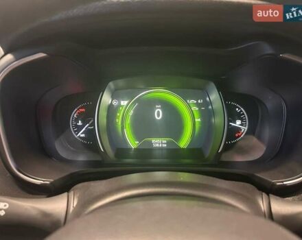 Самсунг QM6 2019 в Одессе на Automoto.ua Белый Самсунг QM6, объемом двигателя 2 л и пробегом 85 тыс. км за 18900 $, фото 12 на Automoto.ua