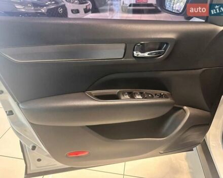 Самсунг QM6 2019 в Одессе на Automoto.ua Белый Самсунг QM6, объемом двигателя 2 л и пробегом 85 тыс. км за 18900 $, фото 10 на Automoto.ua