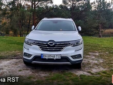 Белый Самсунг QM6, объемом двигателя 2 л и пробегом 16850 тыс. км за 16500 $, фото 1 на Automoto.ua