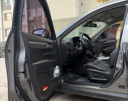 Серый Самсунг QM6, объемом двигателя 2 л и пробегом 275 тыс. км за 16400 $, фото 6 на Automoto.ua