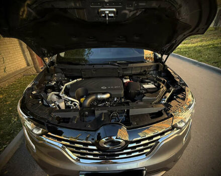 Серый Самсунг QM6, объемом двигателя 2 л и пробегом 77 тыс. км за 17500 $, фото 9 на Automoto.ua