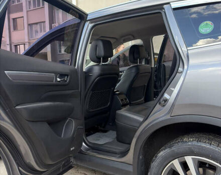 Серый Самсунг QM6, объемом двигателя 2 л и пробегом 275 тыс. км за 16400 $, фото 7 на Automoto.ua