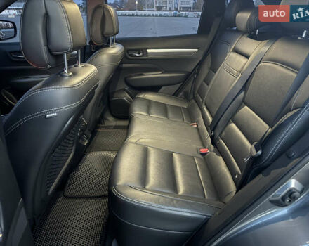 Серый Самсунг QM6, объемом двигателя 2 л и пробегом 100 тыс. км за 17000 $, фото 5 на Automoto.ua