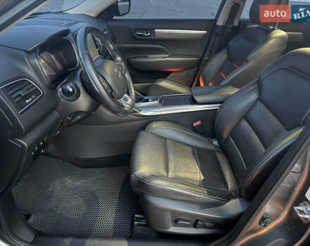 Серый Самсунг QM6, объемом двигателя 2 л и пробегом 100 тыс. км за 17000 $, фото 4 на Automoto.ua