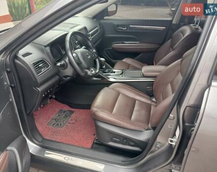 Серый Самсунг QM6, объемом двигателя 2 л и пробегом 99 тыс. км за 19000 $, фото 3 на Automoto.ua