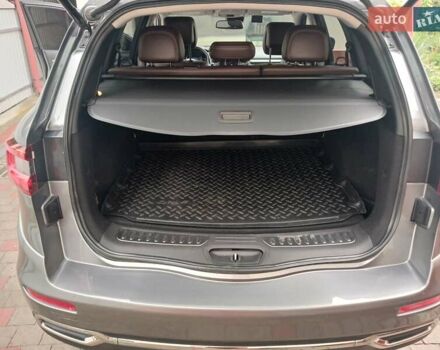 Серый Самсунг QM6, объемом двигателя 2 л и пробегом 99 тыс. км за 19000 $, фото 7 на Automoto.ua