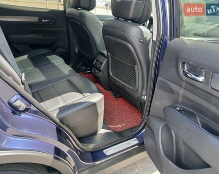 Самсунг QM6 2016 в Киеве на Automoto.ua Синий Самсунг QM6, объемом двигателя 2 л и пробегом 112 тыс. км за 17000 $, фото 17 на Automoto.ua