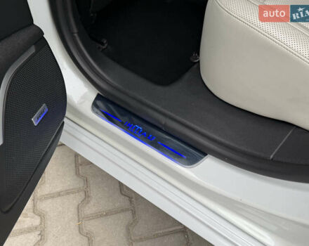 Самсунг SM6 2016 в Одессе на Automoto.ua Белый Самсунг SM6, объемом двигателя 2 л и пробегом 72 тыс. км за 12900 $, фото 37 на Automoto.ua