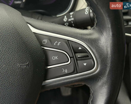 Самсунг SM6 2016 в Одессе на Automoto.ua Белый Самсунг SM6, объемом двигателя 2 л и пробегом 72 тыс. км за 12900 $, фото 59 на Automoto.ua