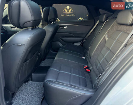 Белый Самсунг SM6, объемом двигателя 1.8 л и пробегом 30 тыс. км за 28200 $, фото 13 на Automoto.ua