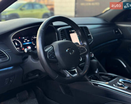 Белый Самсунг SM6, объемом двигателя 1.8 л и пробегом 30 тыс. км за 28200 $, фото 10 на Automoto.ua