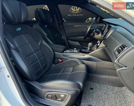 Белый Самсунг SM6, объемом двигателя 1.8 л и пробегом 30 тыс. км за 28200 $, фото 15 на Automoto.ua