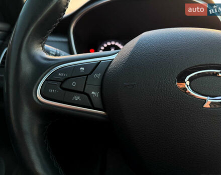 Белый Самсунг SM6, объемом двигателя 1.8 л и пробегом 30 тыс. км за 28200 $, фото 26 на Automoto.ua