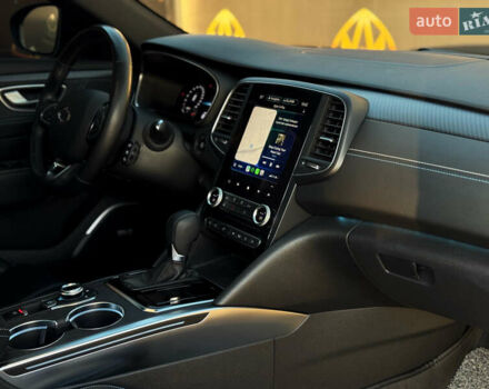 Белый Самсунг SM6, объемом двигателя 1.8 л и пробегом 30 тыс. км за 28200 $, фото 16 на Automoto.ua