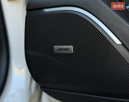 Белый Самсунг SM6, объемом двигателя 1.8 л и пробегом 30 тыс. км за 28200 $, фото 20 на Automoto.ua