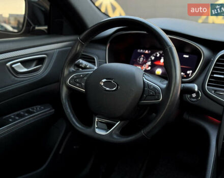 Белый Самсунг SM6, объемом двигателя 1.8 л и пробегом 30 тыс. км за 28200 $, фото 21 на Automoto.ua