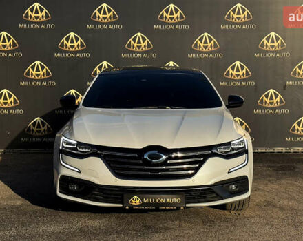 Белый Самсунг SM6, объемом двигателя 1.8 л и пробегом 30 тыс. км за 28200 $, фото 1 на Automoto.ua