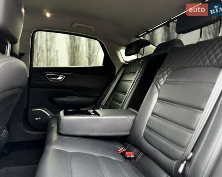 Черный Самсунг SM6, объемом двигателя 0 л и пробегом 70 тыс. км за 13300 $, фото 46 на Automoto.ua