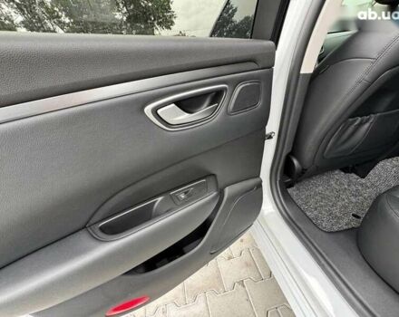 Самсунг SM6, об'ємом двигуна 1.5 л та пробігом 107 тис. км за 15300 $, фото 10 на Automoto.ua