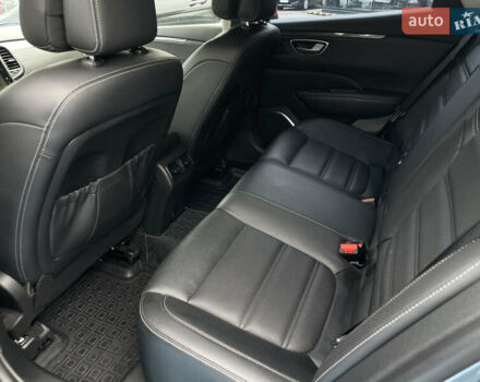 Сірий Самсунг SM6, об'ємом двигуна 1.5 л та пробігом 127 тис. км за 17500 $, фото 9 на Automoto.ua