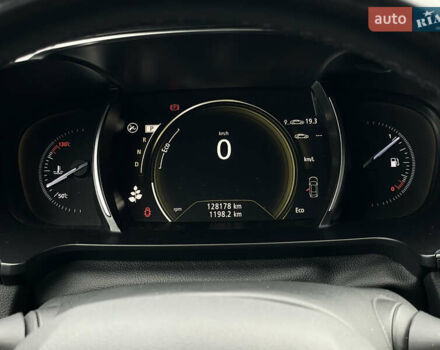 Сірий Самсунг SM6, об'ємом двигуна 1.5 л та пробігом 127 тис. км за 17500 $, фото 19 на Automoto.ua