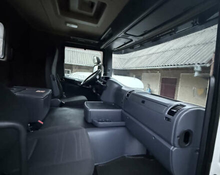 Белый Сканиа G, объемом двигателя 12.7 л и пробегом 600 тыс. км за 45500 $, фото 9 на Automoto.ua