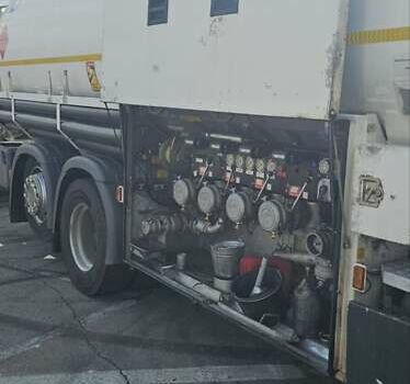 Белый Сканиа П, объемом двигателя 12.74 л и пробегом 1 тыс. км за 50000 $, фото 1 на Automoto.ua