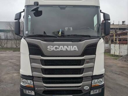 Белый Сканиа R 440, объемом двигателя 12.74 л и пробегом 200 тыс. км за 95000 $, фото 1 на Automoto.ua